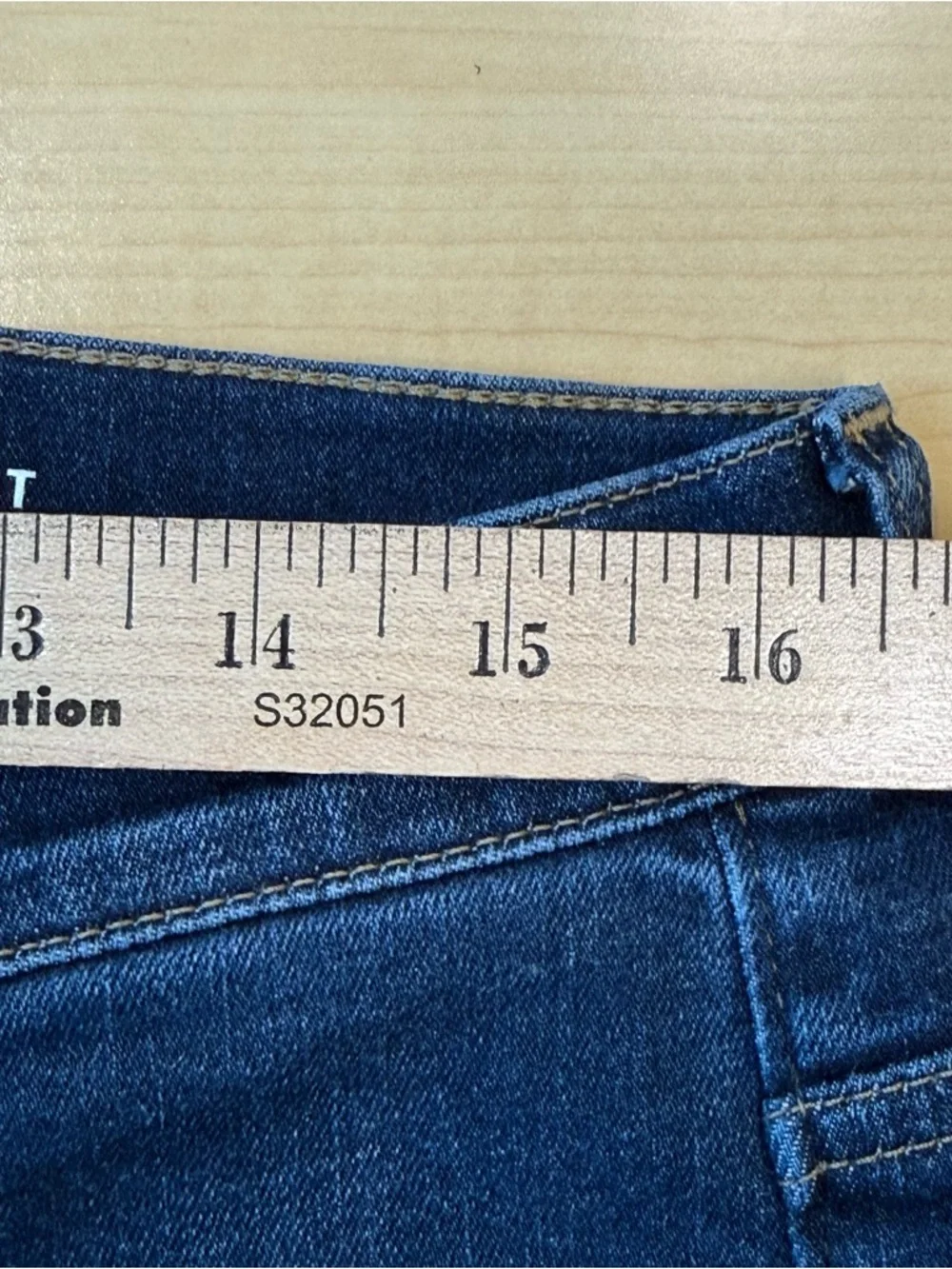 J. Crew Mid-rise kickout jean Super-Stretch Raw Hem‎ Dark Wash Size 32
